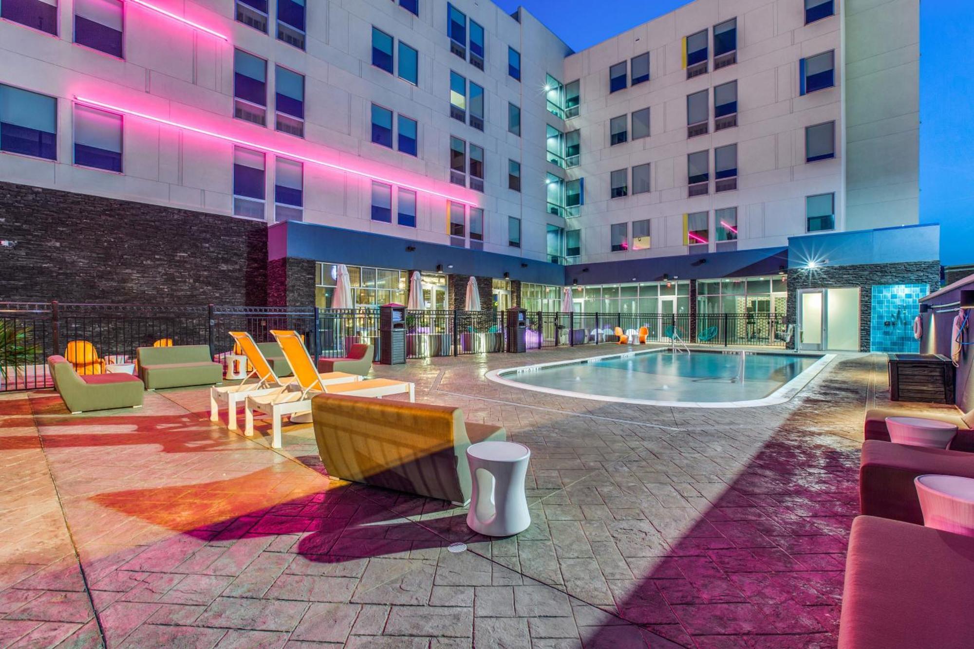 Aloft Dallas Arlington Entertainment District Экстерьер фото